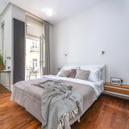 Modern On Bilkova Street With Balcony * Praga