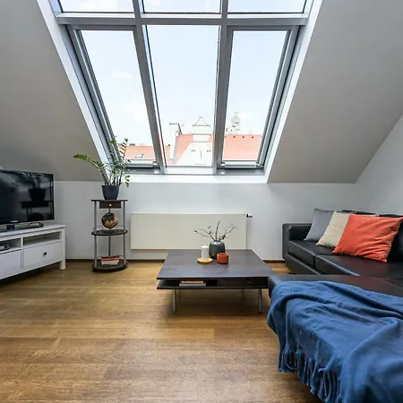 Wishlist Residences - Old Town Bilkova Apartment