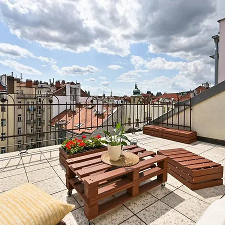 Modern On Bilkova Street With Balcony * براغ